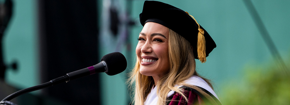 hilary duff Discorso Northeastern University